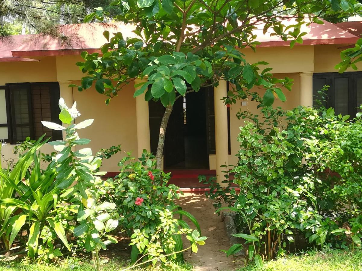 Sukriti Beach Resort فاركَالا المظهر الخارجي الصورة