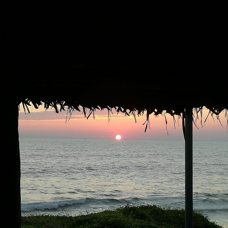 Sukriti Beach Resort فاركَالا المظهر الخارجي الصورة