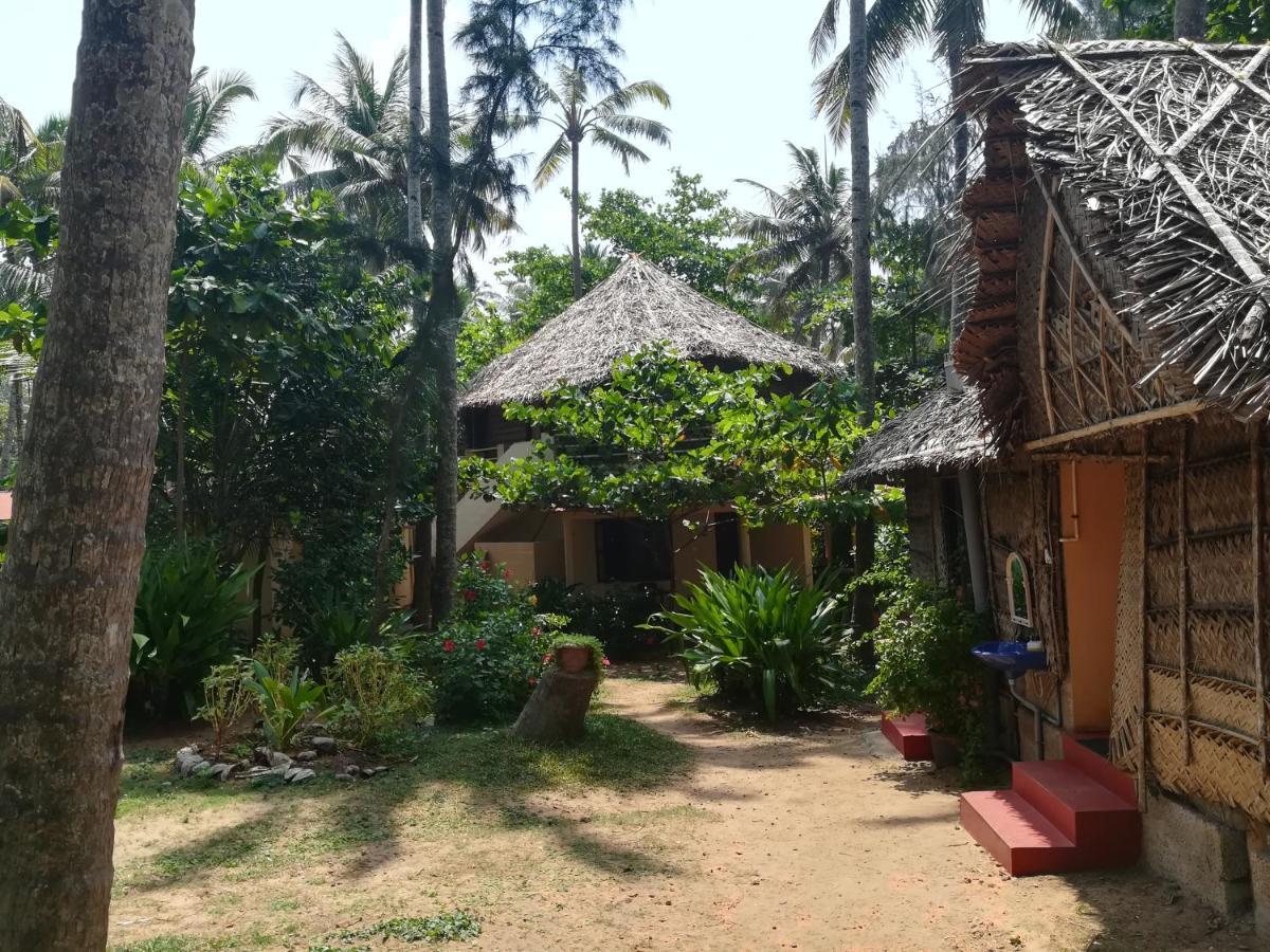 Sukriti Beach Resort فاركَالا المظهر الخارجي الصورة