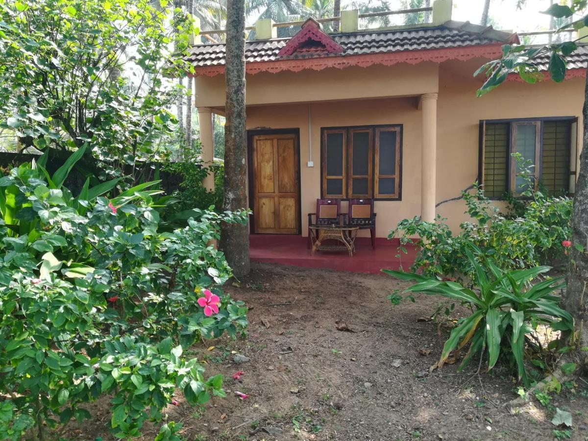 Sukriti Beach Resort فاركَالا المظهر الخارجي الصورة