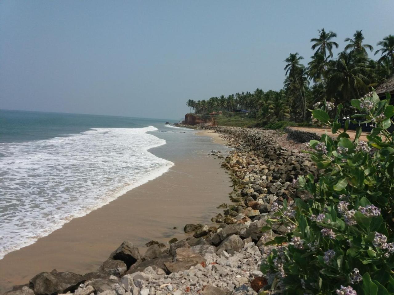 Sukriti Beach Resort فاركَالا المظهر الخارجي الصورة
